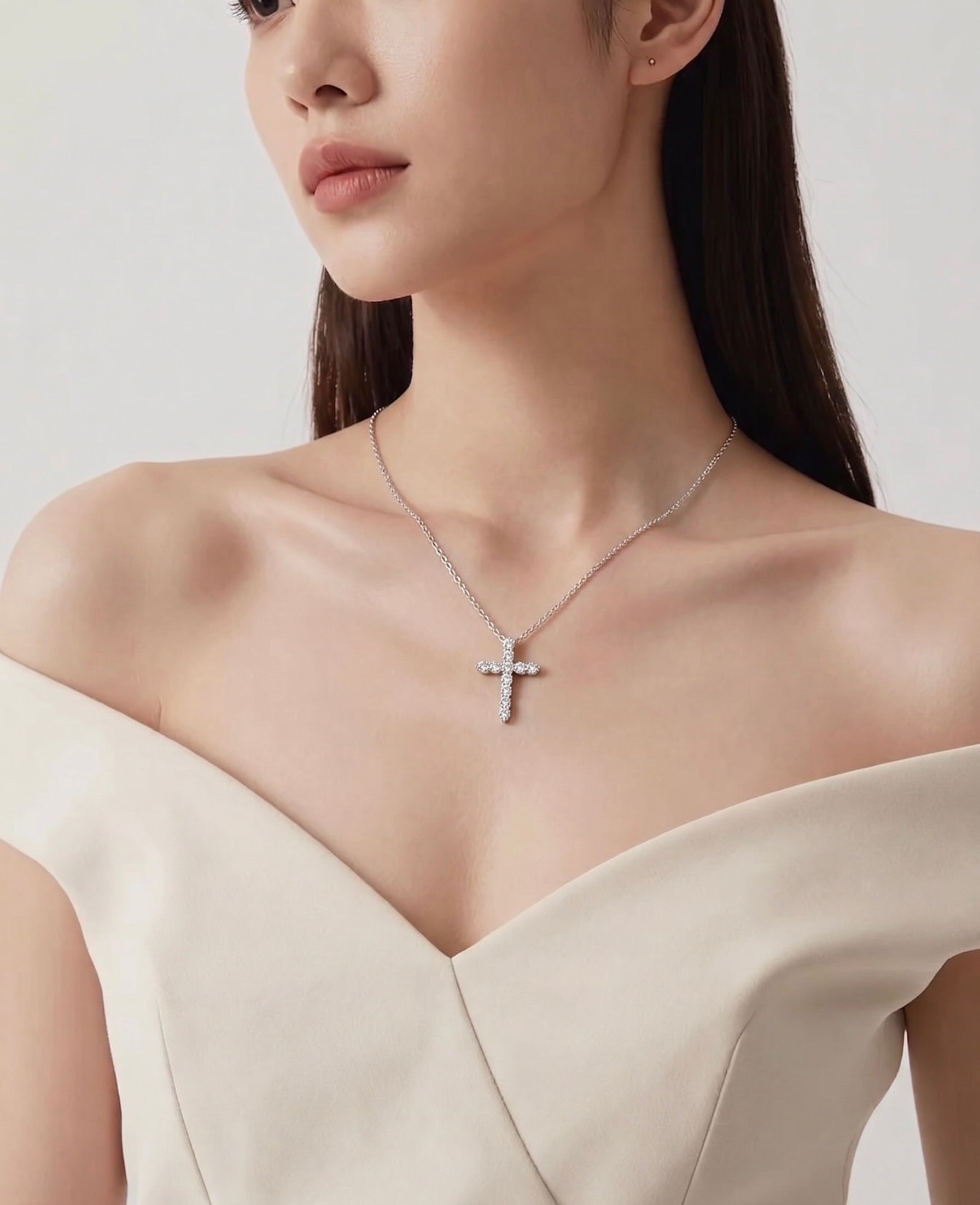 Classic Cross Pendant (1.1 ct)