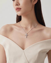 Classic Cross Pendant (1.1 ct)